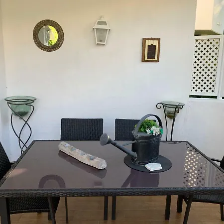 Golden Apartment *